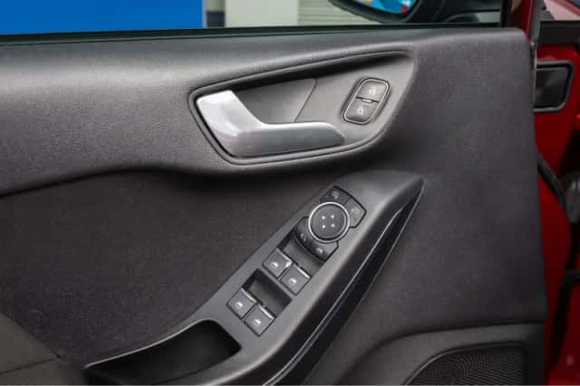 Ford Fiesta (2019) thumbnail 17