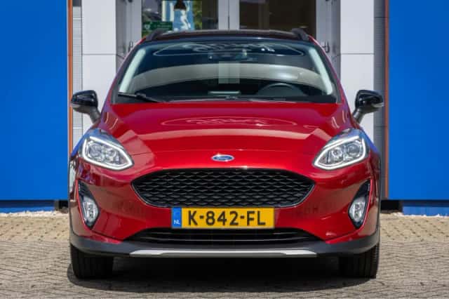 Ford Fiesta (2019) thumbnail 3