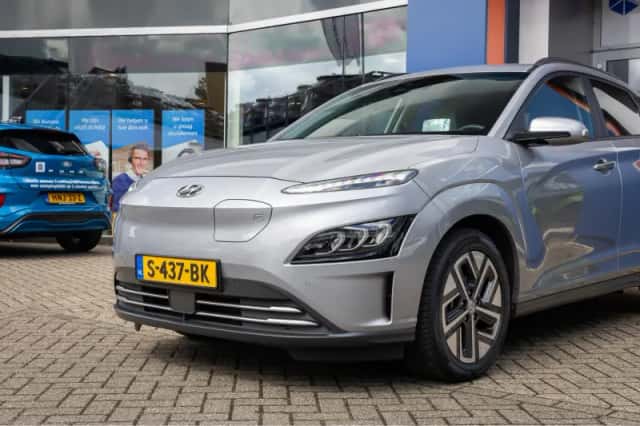 Hyundai Kona (2021) thumbnail 5