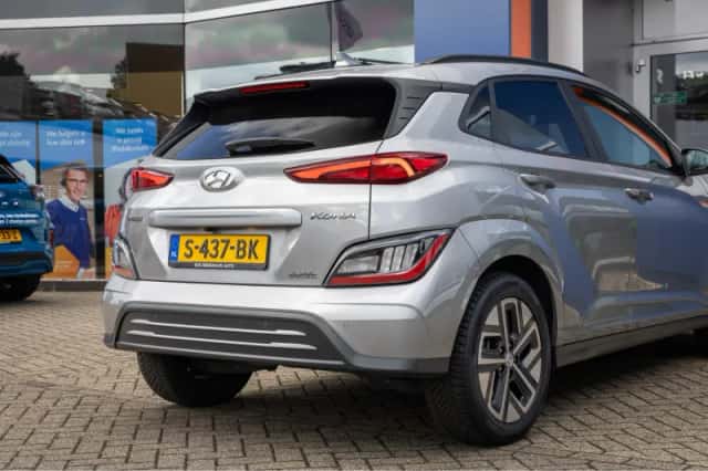 Hyundai Kona (2021) thumbnail 6