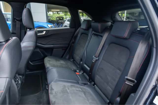 Ford Kuga (2022) thumbnail 18