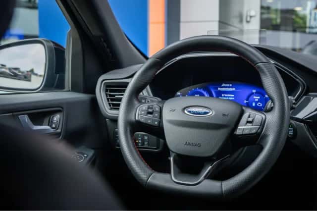 Ford Kuga (2022) thumbnail 30