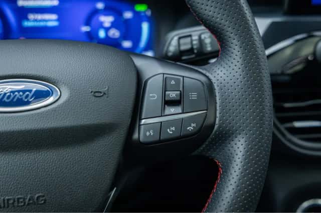 Ford Kuga (2022) thumbnail 34