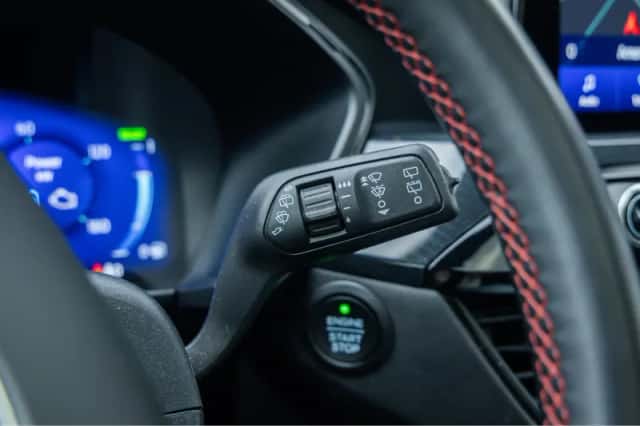 Ford Kuga (2022) thumbnail 35