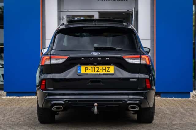Ford Kuga (2022) thumbnail 5