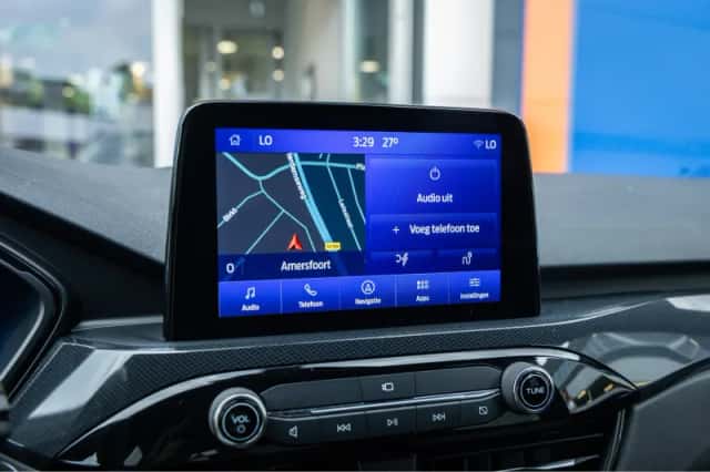 Ford Kuga (2022) thumbnail 42