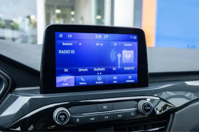 Ford Kuga (2022) thumbnail 43