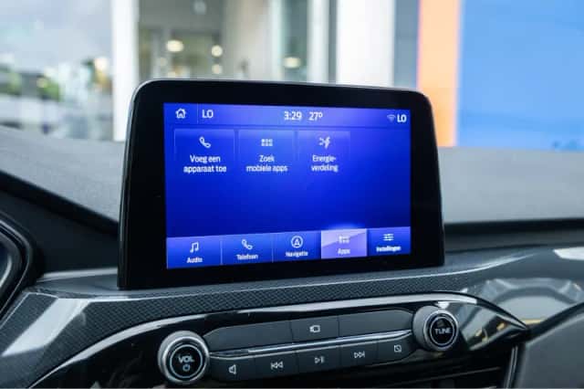 Ford Kuga (2022) thumbnail 45