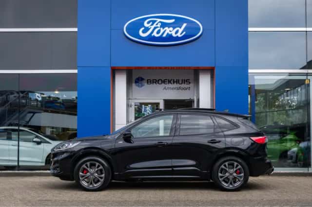 Ford Kuga (2022) thumbnail 6