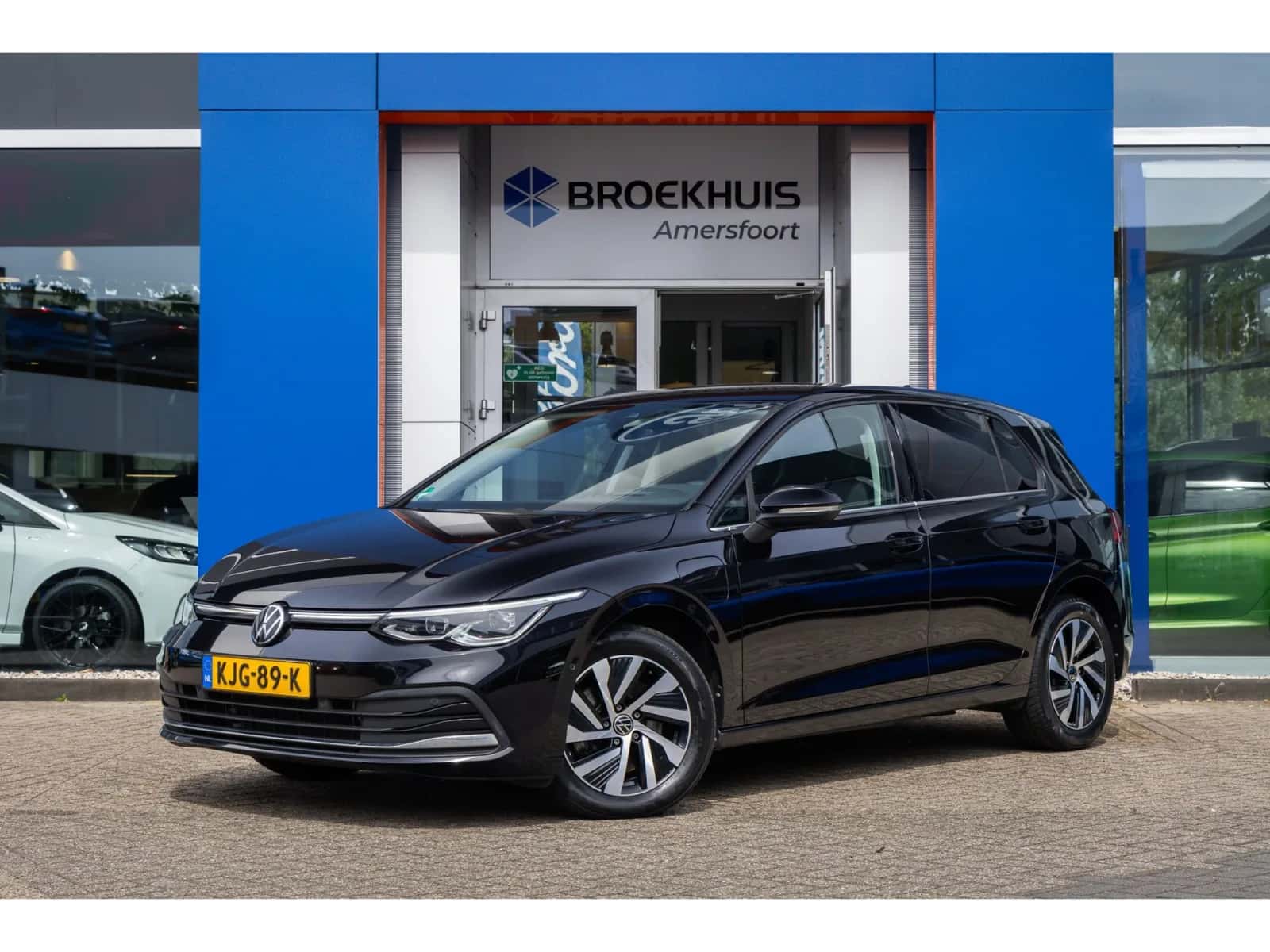 Volkswagen Golf (2021) — foto 1