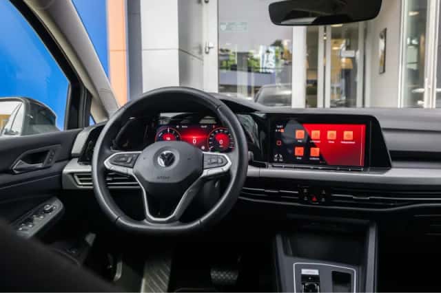 Volkswagen Golf (2021) thumbnail 15