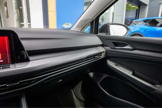 Volkswagen Golf (2021) thumbnail 33