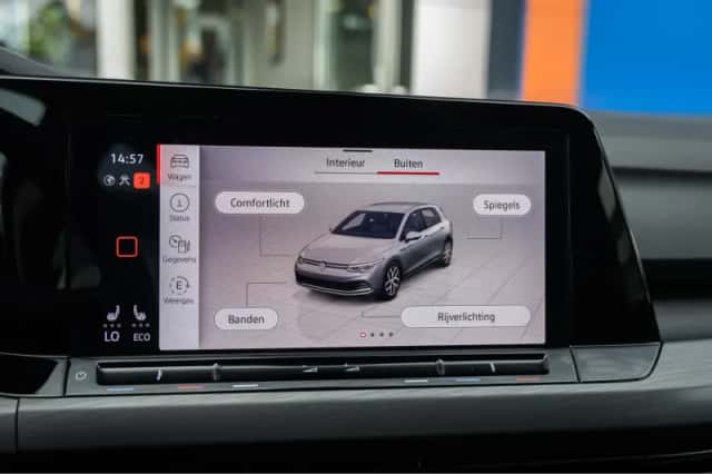 Volkswagen Golf (2021) thumbnail 43