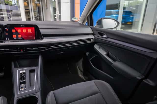 Volkswagen Golf (2021) thumbnail 49