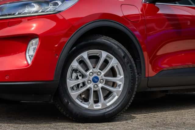 Ford Kuga (2021) thumbnail 11