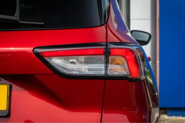 Ford Kuga (2021) thumbnail 12