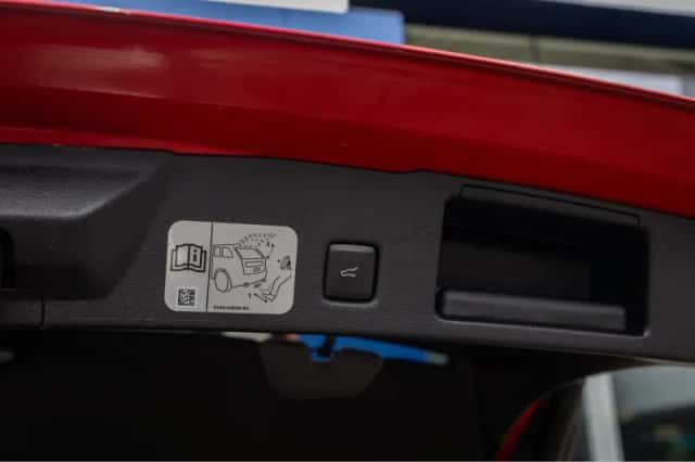 Ford Kuga (2021) thumbnail 21