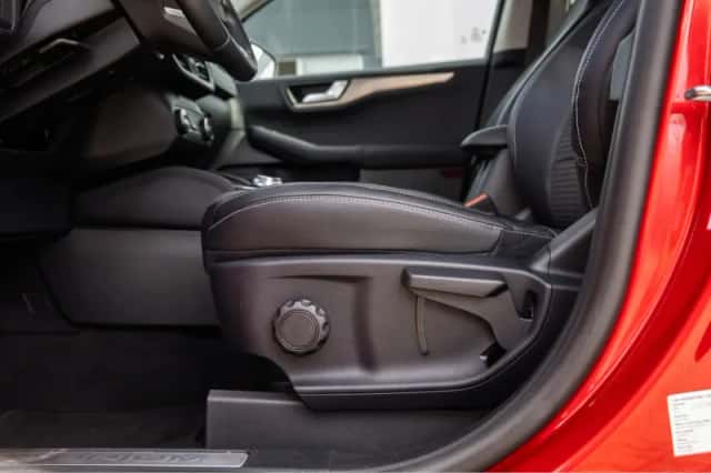 Ford Kuga (2021) thumbnail 25