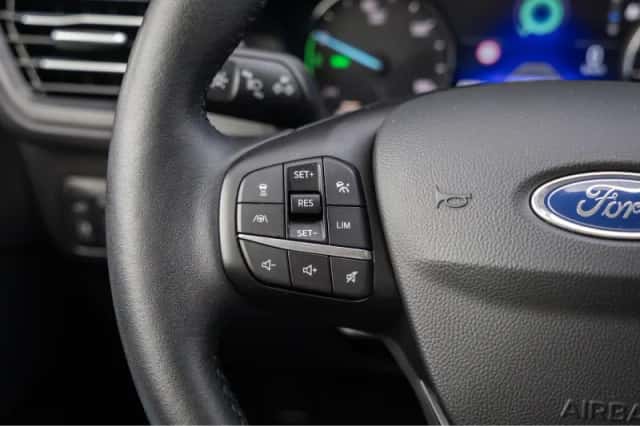 Ford Kuga (2021) thumbnail 29