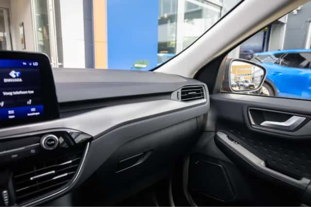 Ford Kuga (2021) thumbnail 36