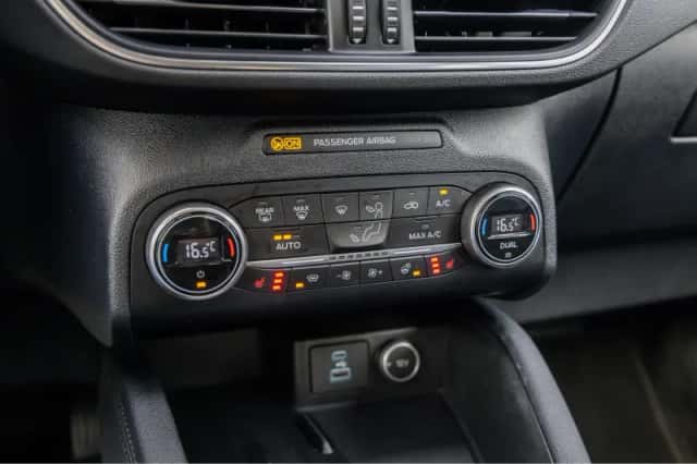 Ford Kuga (2021) thumbnail 38