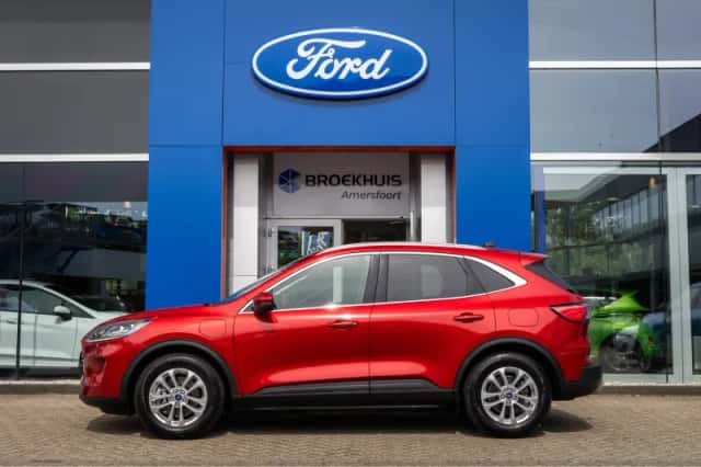 Ford Kuga (2021) thumbnail 5