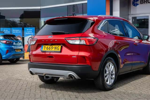 Ford Kuga (2021) thumbnail 7