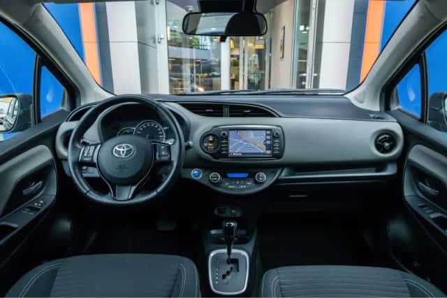 Toyota Yaris (2019) thumbnail 11