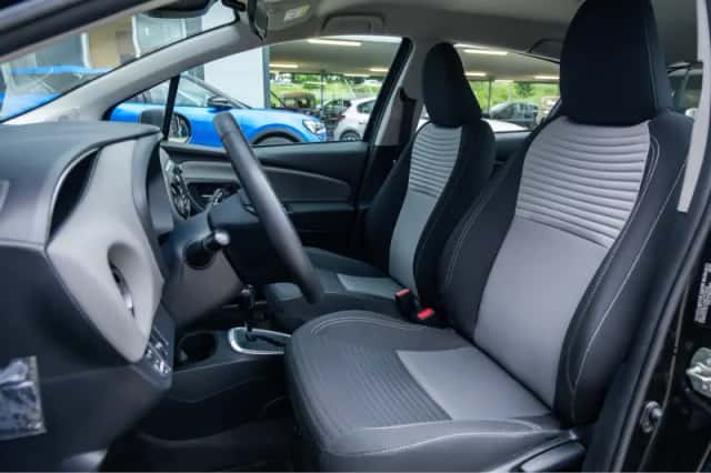 Toyota Yaris (2019) thumbnail 12
