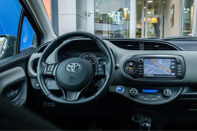 Toyota Yaris (2019) thumbnail 14