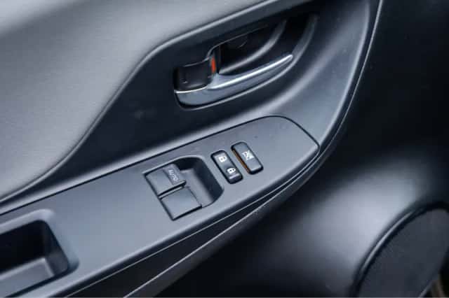 Toyota Yaris (2019) thumbnail 20