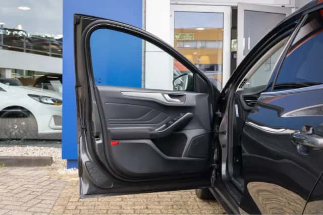 Ford Focus (2022) thumbnail 22