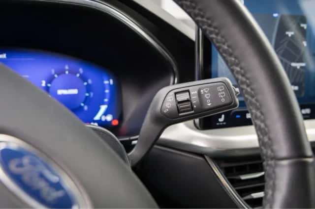 Ford Focus (2022) thumbnail 31
