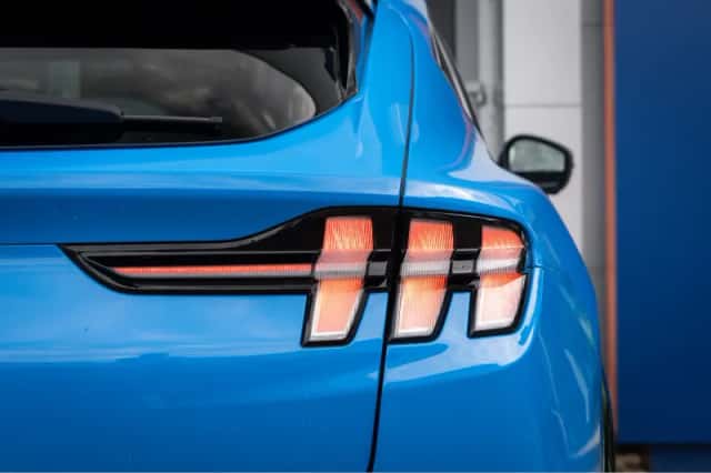 Ford Mustang Mach-E (2024) thumbnail 12