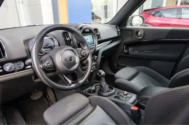 MINI Countryman (2018) thumbnail 2