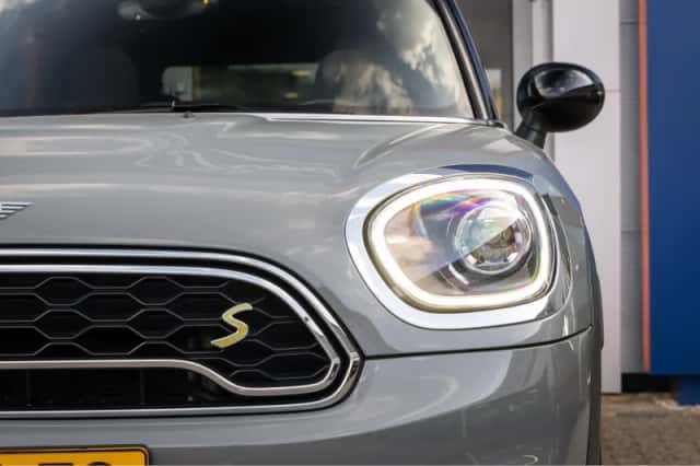 MINI Countryman (2018) thumbnail 25