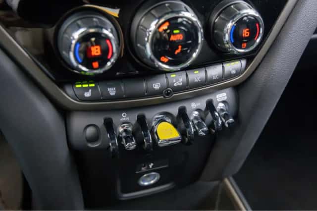 MINI Countryman (2018) thumbnail 40