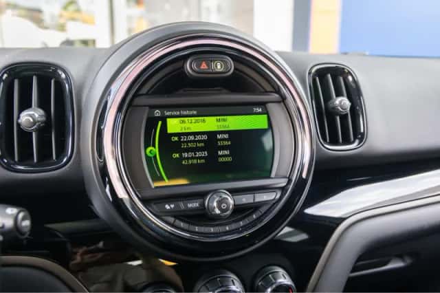 MINI Countryman (2018) thumbnail 42