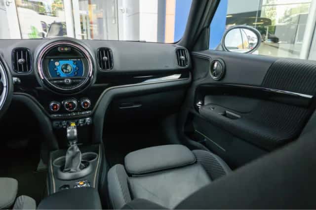 MINI Countryman (2018) thumbnail 44
