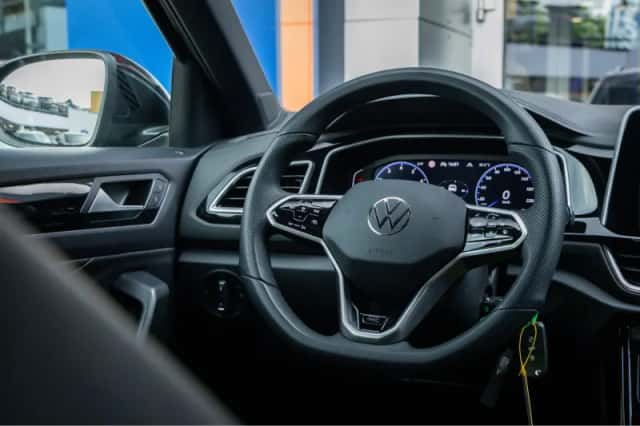 Volkswagen T-Roc (2022) thumbnail 27