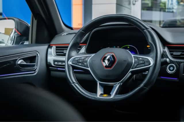 Renault Arkana (2022) thumbnail 31