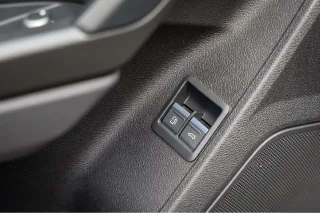 Audi Q3 (2022) thumbnail 23