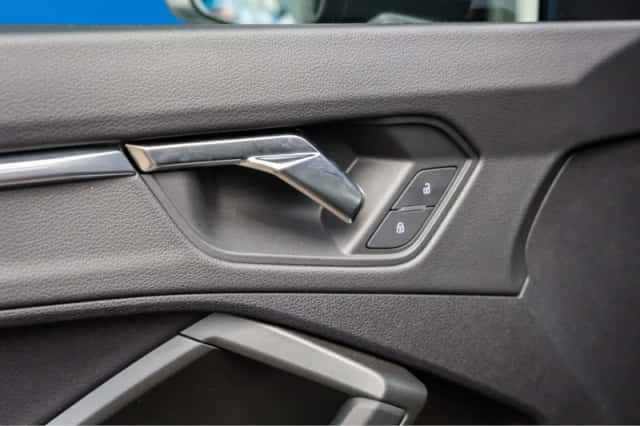 Audi Q3 (2022) thumbnail 24
