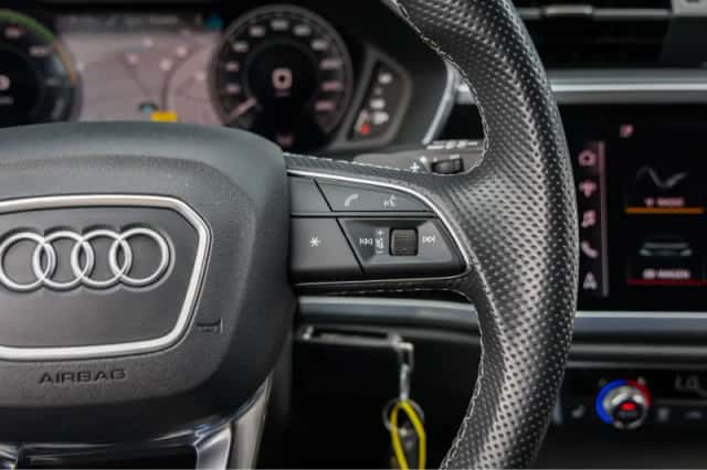 Audi Q3 (2022) thumbnail 32