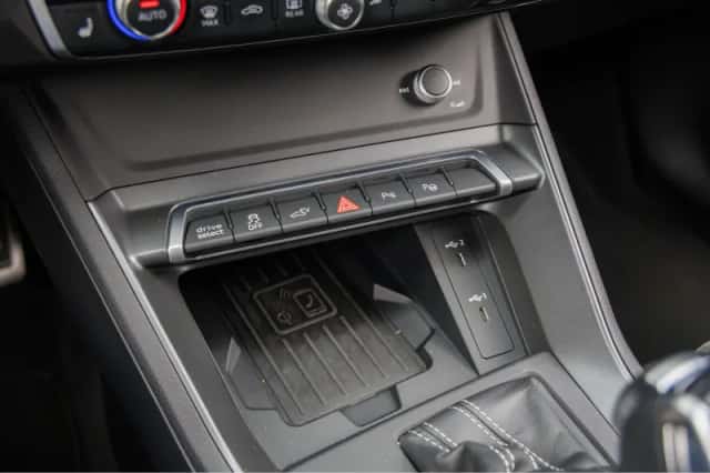 Audi Q3 (2022) thumbnail 36