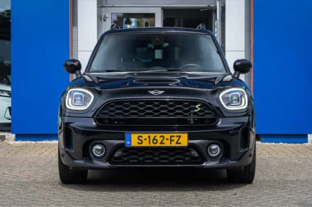 MINI Countryman (2021) thumbnail 3