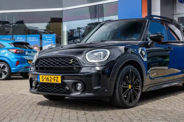 MINI Countryman (2021) thumbnail 4