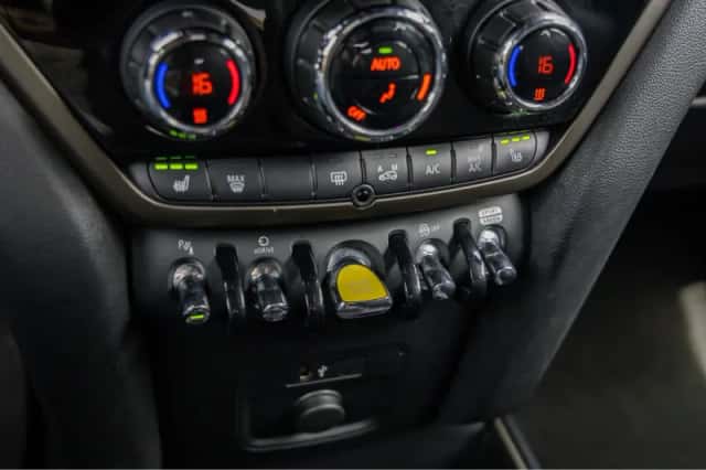 MINI Countryman (2021) thumbnail 38