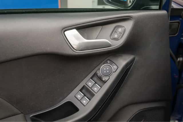 Ford Fiesta (2020) thumbnail 17
