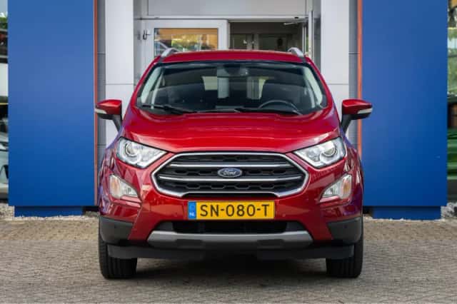 Ford EcoSport (2018) thumbnail 3